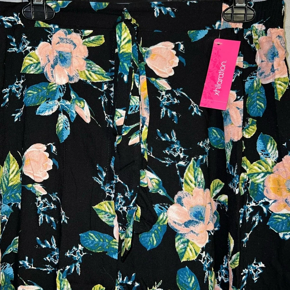 Xhilaration MATCHING FLORAL SET. Long sleeve crop top with long matching skirt